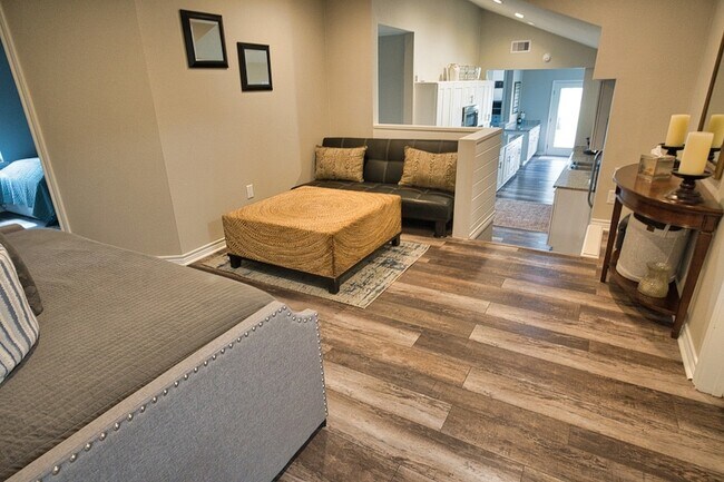 Building Photo - 1288 County Rd 297