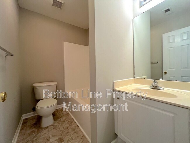 Building Photo - 1335 Braveheart Ln