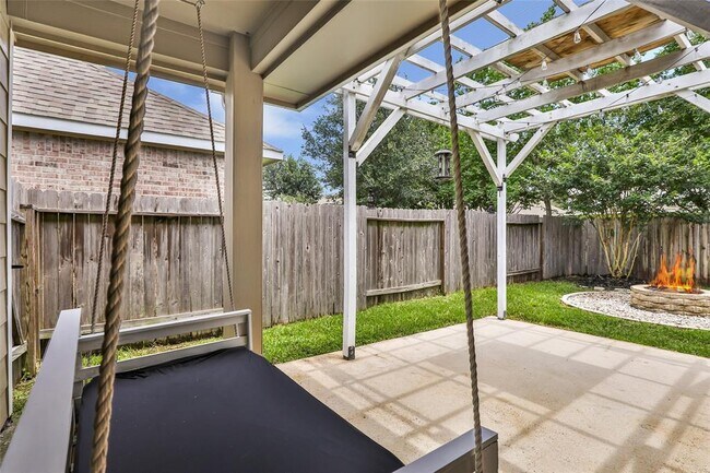 Building Photo - 21602 Rainfall Park Dr