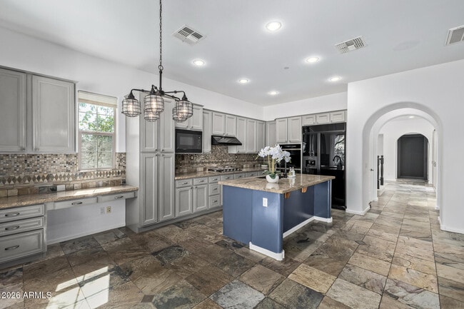 Building Photo - 18417 N 94th Pl