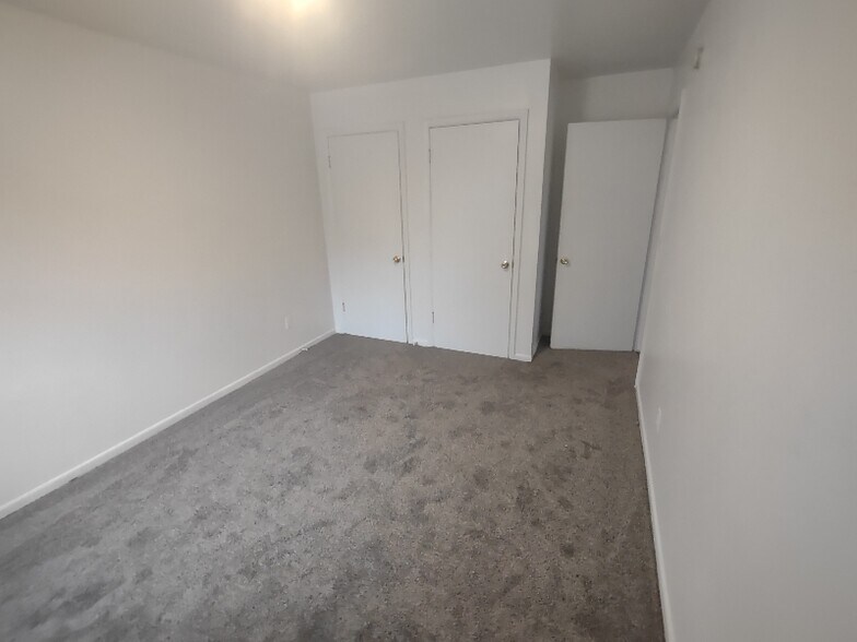 Building Photo - 1394 Carriage Hill Dr SE