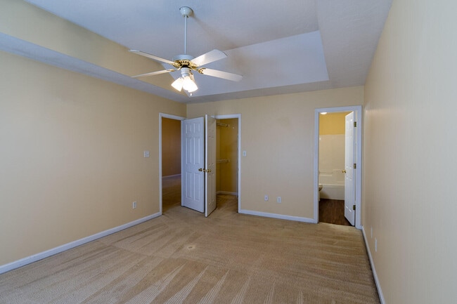 Building Photo - 113 Ginkgo Ln