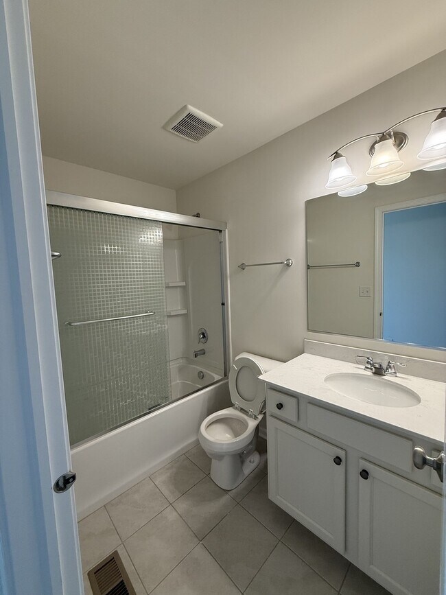 Building Photo - 4443 Monroe Ct