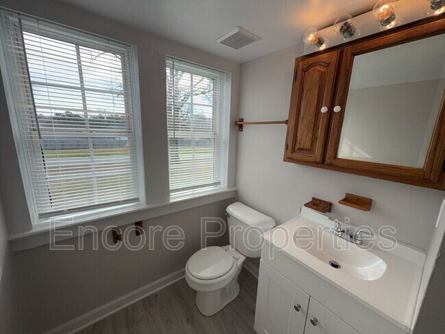 Building Photo - 1500 Money Penny Ct