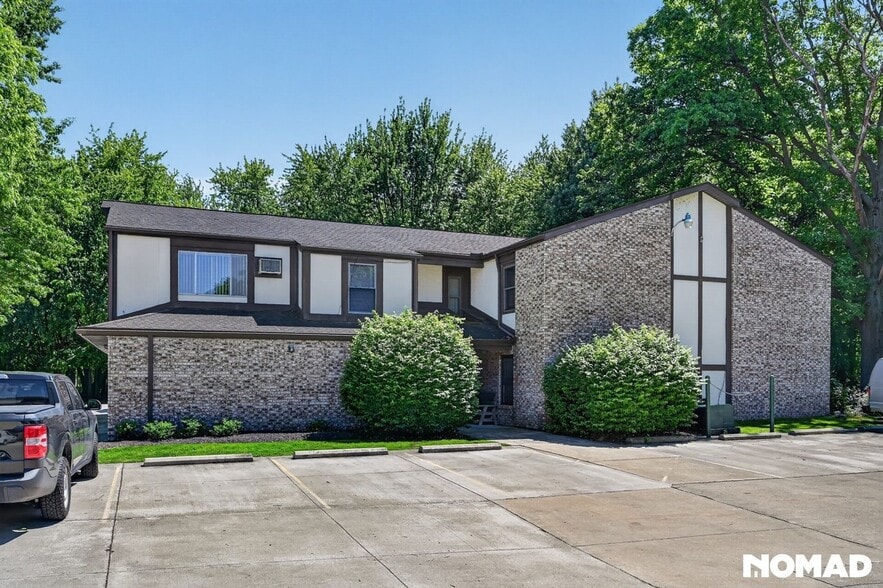 Building Photo - 29363 Detroit Rd