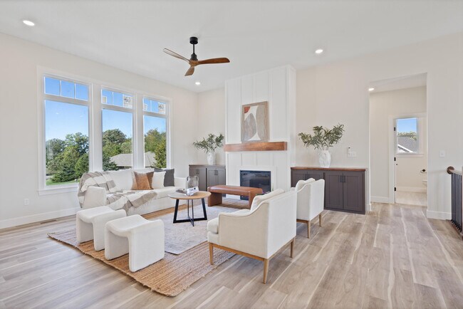 Building Photo - 5201 Buttercup Dr