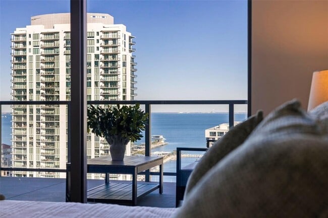 Building Photo - 275 1st Ave S