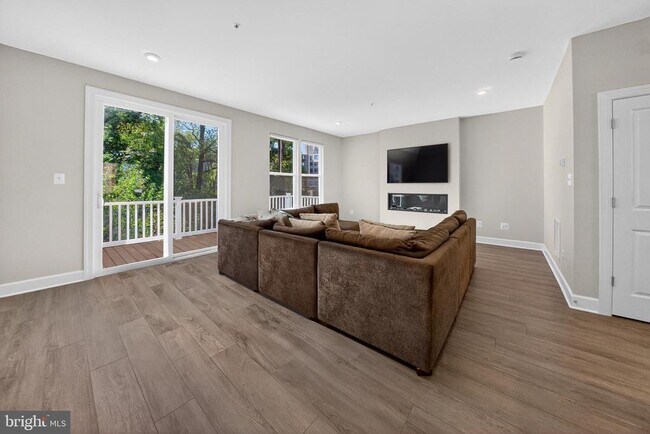 Building Photo - 3507 Stella Blue Dr