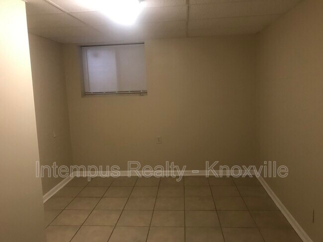 Building Photo - 5611 Lon Roberts Dr