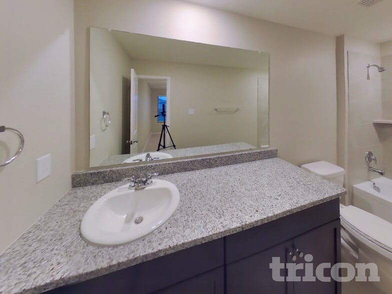 Building Photo - 1392 Wavelet Dr