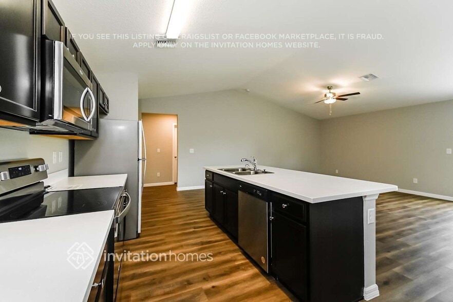 Building Photo - 23478 Rocket Ave