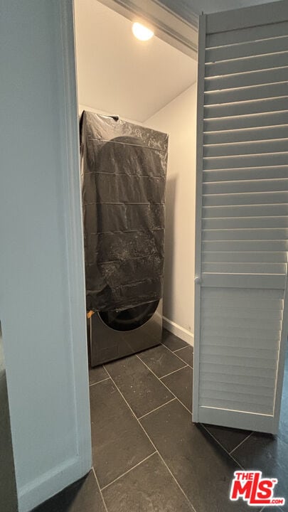 Building Photo - 2280 S Barrington Ave