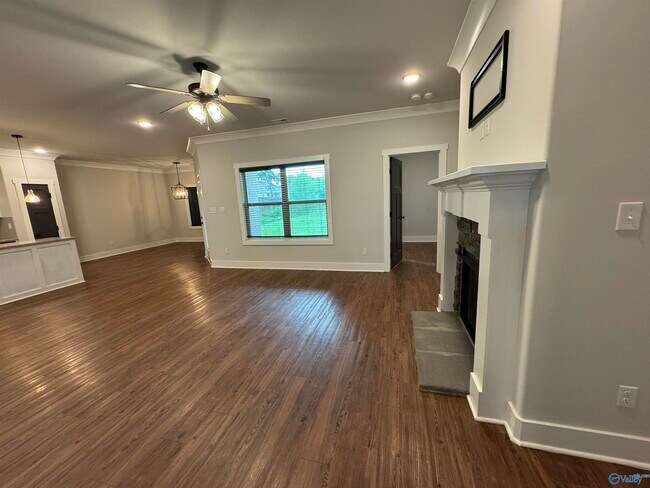 Building Photo - 103 Parvin Way Dr