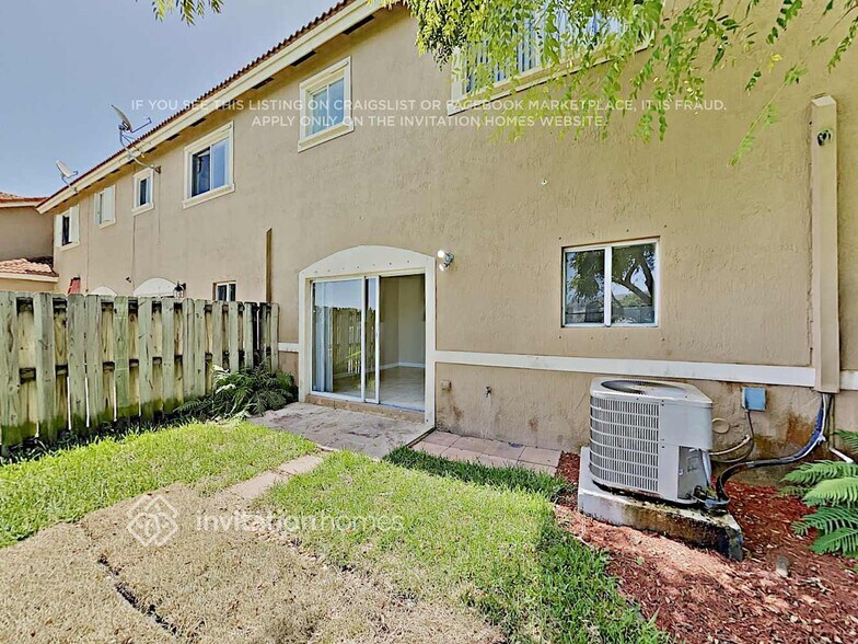 Building Photo - 8615 SW 214th Terrace
