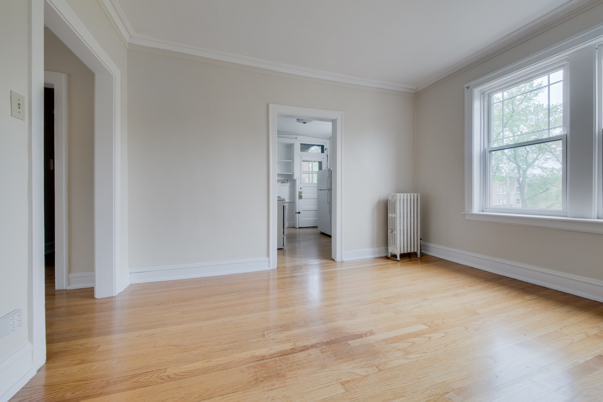 Building Photo - 1919 W Estes Ave