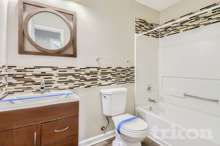 Building Photo - 589 Lakewater View Dr