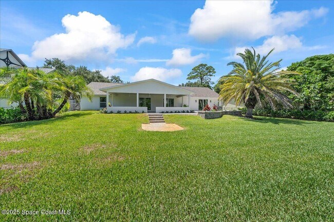 Building Photo - 2060 Newfound Harbor Dr