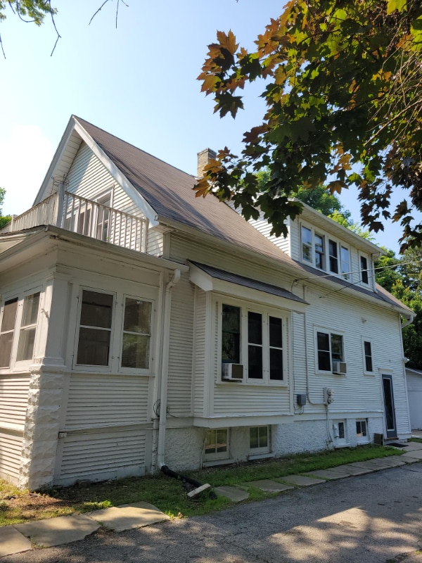 Building Photo - 6522 W Mequon Rd