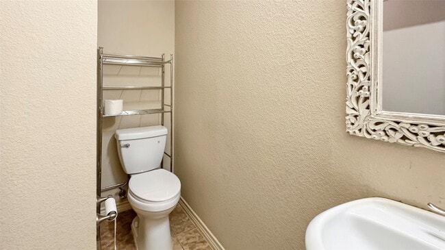 Building Photo - 2126 Hunt Club Trail