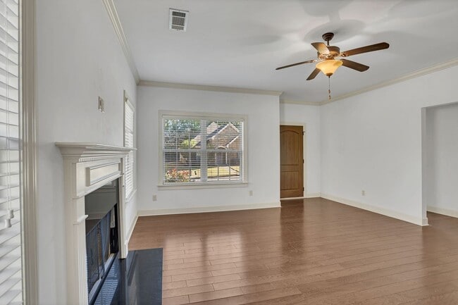 Building Photo - Rosemary Gate Townhome For Rent