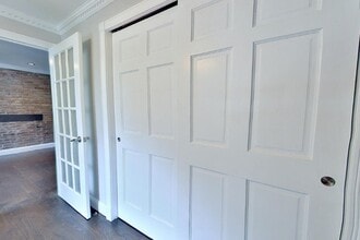 Building Photo - 208 First Avenue