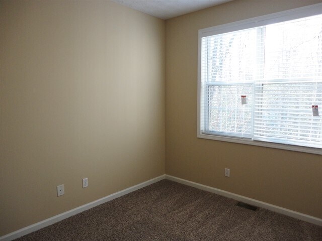 Building Photo - 191 Ridgestone Ct SW