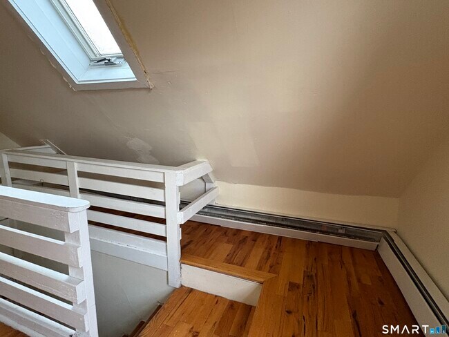 Building Photo - 151 Fitch St