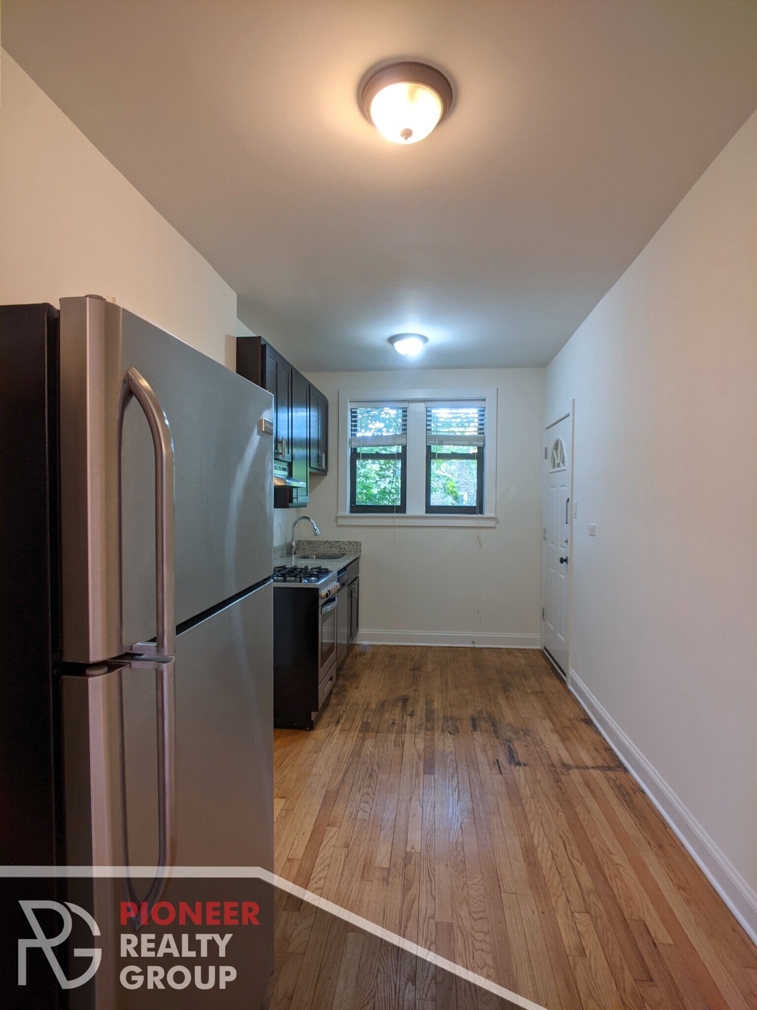Building Photo - 4040 N Ashland Ave