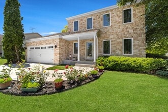 Building Photo - 264 N Southport Rd