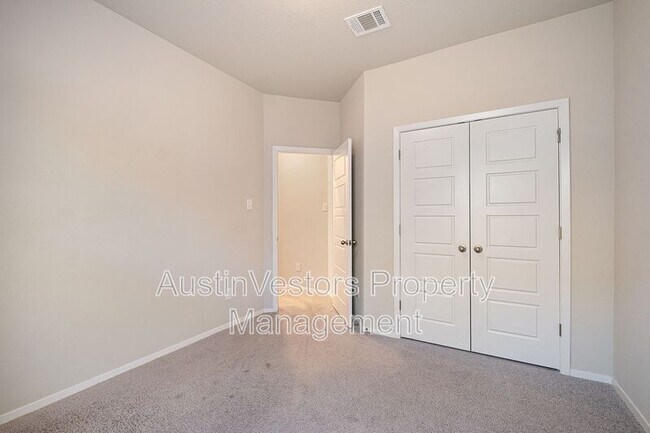 Building Photo - 244 Shugart St