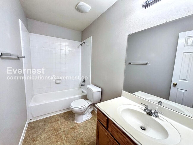 Building Photo - 25407 Barmby Dr