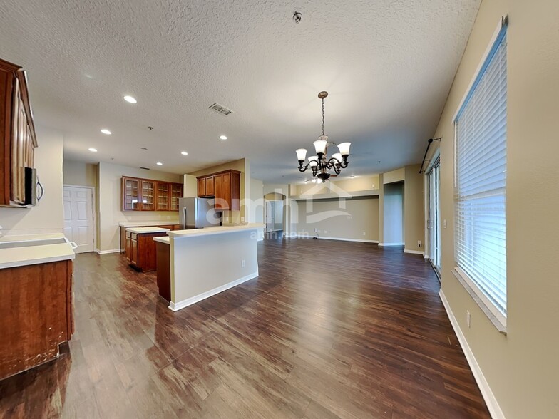 Building Photo - 9705 Bennington Chase Dr