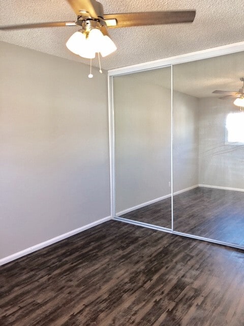 Building Photo - Royal Reed Apartments