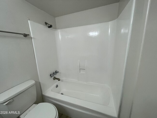 Building Photo - 8055 E Thomas Rd