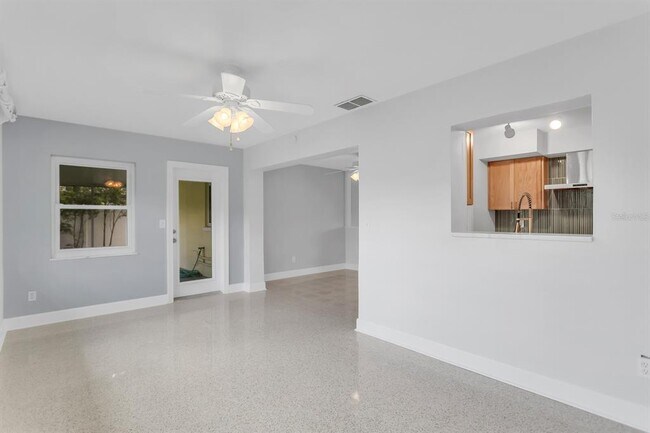 Building Photo - 88 New Jersey Dr