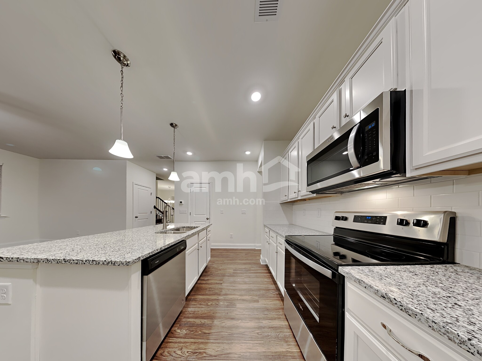 Building Photo - 5065 Hudson Vly Dr