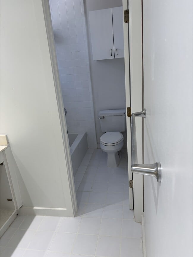 Building Photo - 2909 Albany St