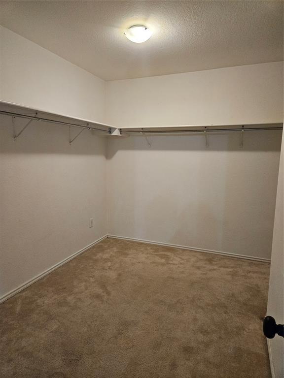 Building Photo - 13400 Coomes Dr