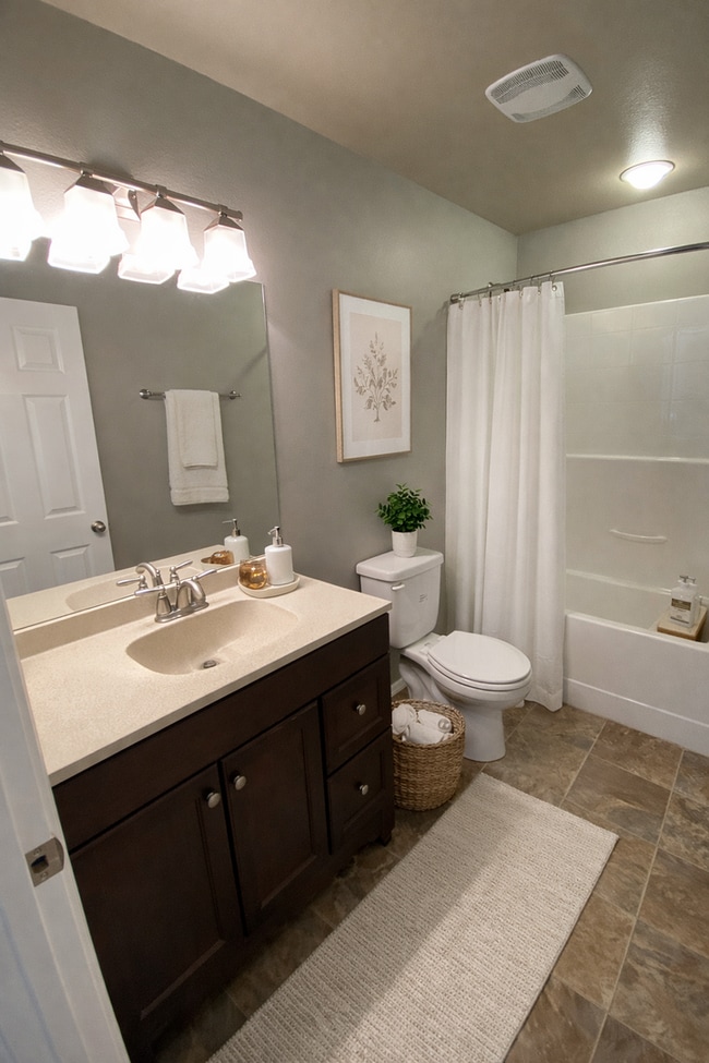 Building Photo - 312 triplex