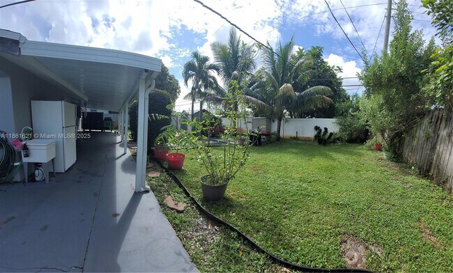 Building Photo - 7636 Miramar Pkwy