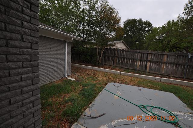 Building Photo - 2232 Shady Brook Dr