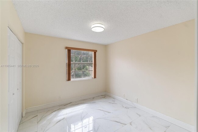 Building Photo - 11009 Mainsail Dr