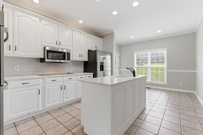 Building Photo - 1.25 ACRES IN THE GLADE! - 4 Bed, 3.5 Bath, 3250 sqft Home in Mt. Juliet (Gladeville)