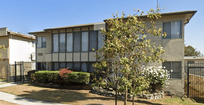Building Photo - 5019 August St. (Augolet, LLC)