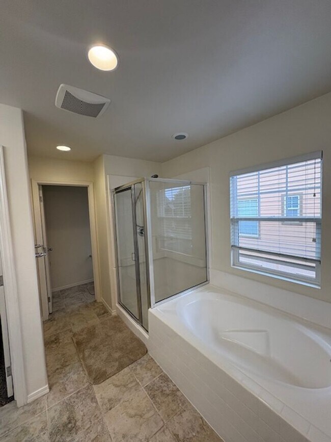 Building Photo - 9137 Arbol del Rosal Way