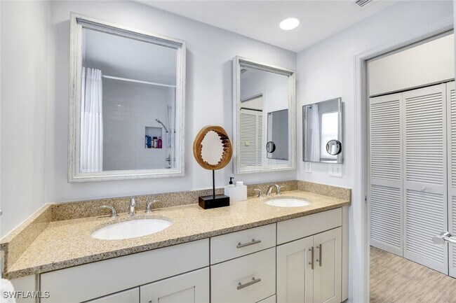 Building Photo - 859 Tanbark Dr
