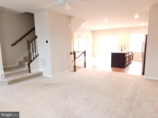 Building Photo - 31 Roundstone Run