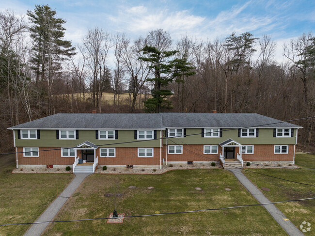 Building Photo - Manor Grove Apartments Groveland