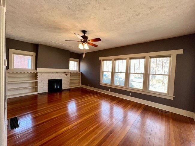 Building Photo - Huge Home Full of Character in the heart of MHK