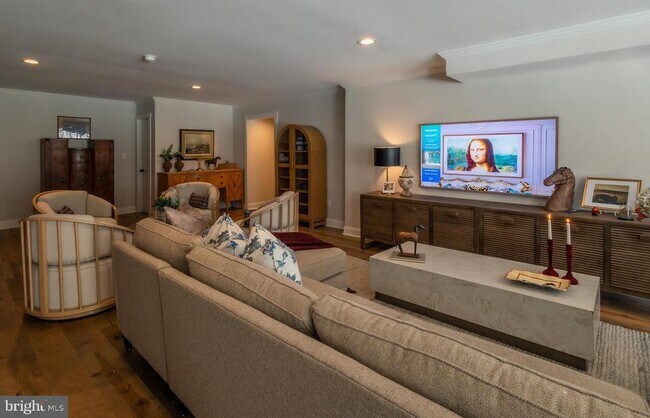 Building Photo - 13230 Falls Rd